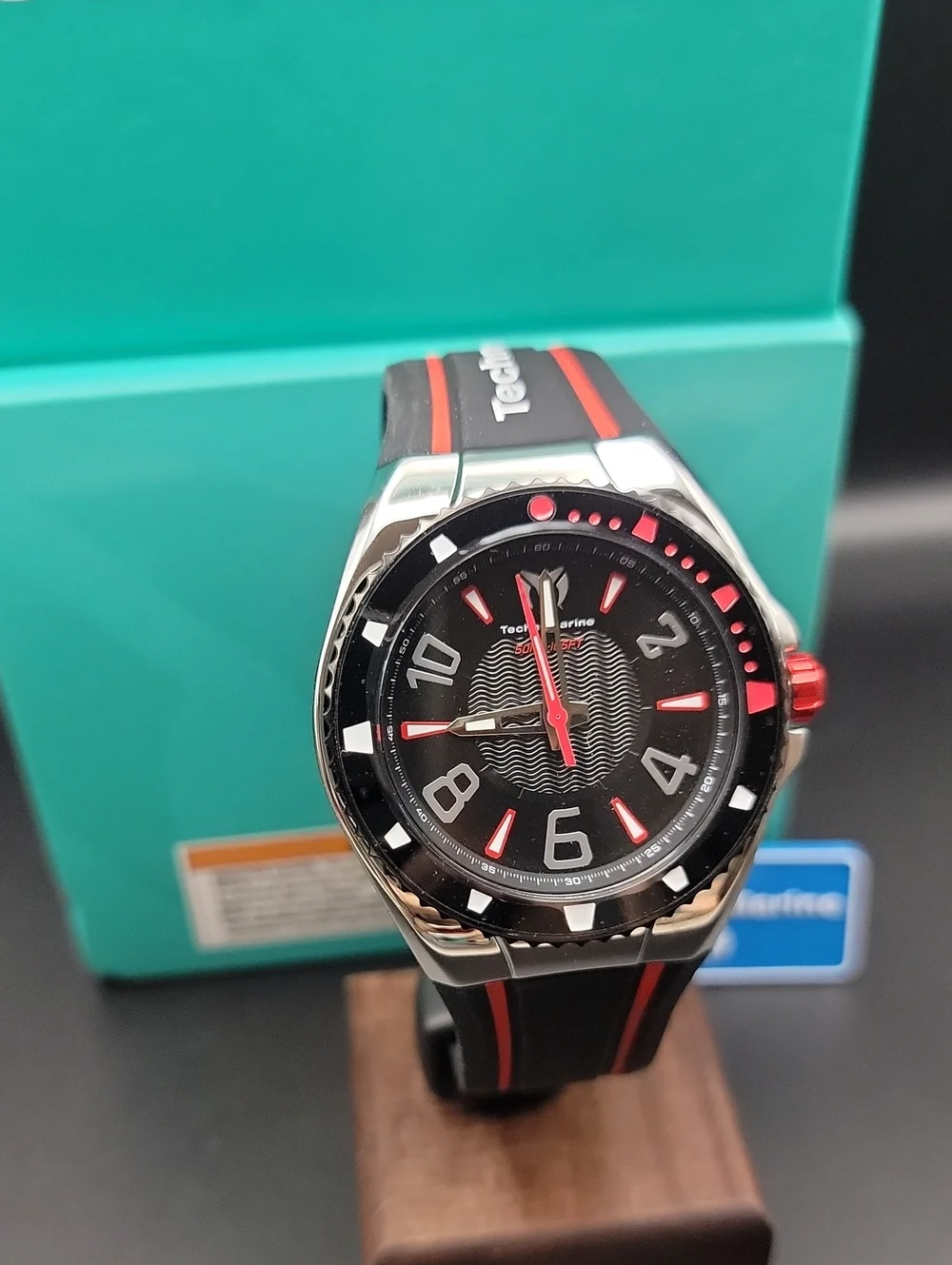 NEW 🏁 TechnoMarine Racing Legends Men's Watch - 44mm. Black Red White TM-525014